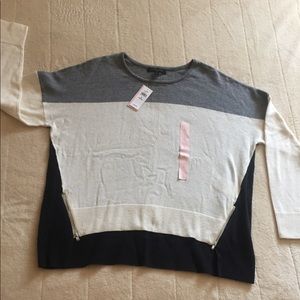 Long sleeve Banana Republic sweater